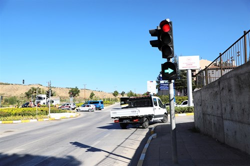 Hacı Ali ve Devlet Hastanesi Kavşaklarında Işık Düzenlemesi