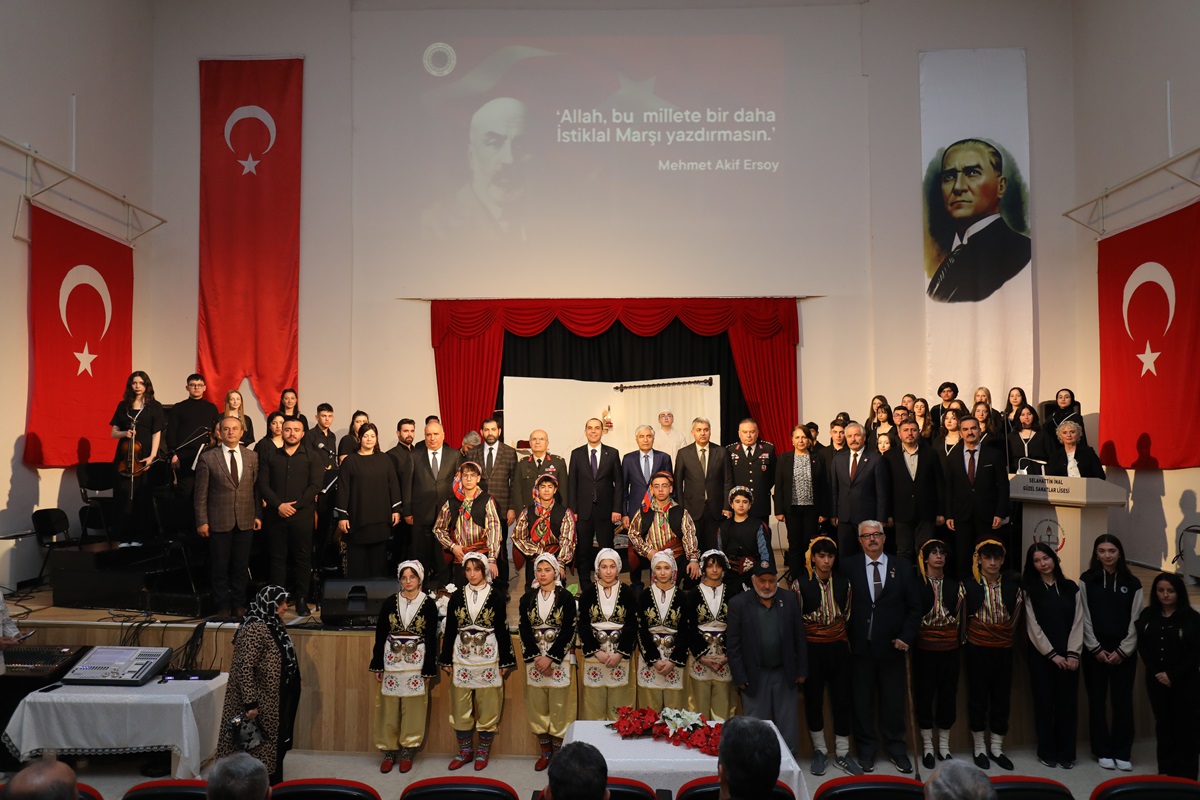 İstiklal Marşı’nın Kabulü ve Mehmet Akif Ersoy’u Anma Programı Düzenlendi